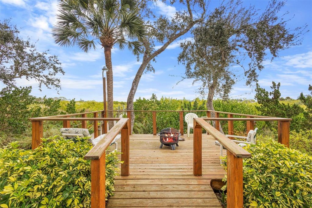 Image 47 of property listing at 1363 WAYNE AVENUE, New Smyrna Beach, FL 32168