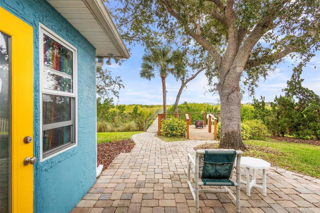 Image 49 of property listing at 1363 WAYNE AVENUE, New Smyrna Beach, FL 32168