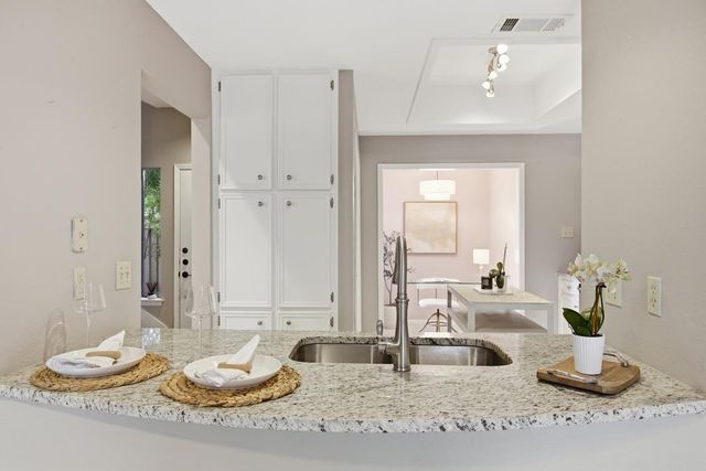 2201 Lakeway BLVD 25, Lakeway, TX 78734