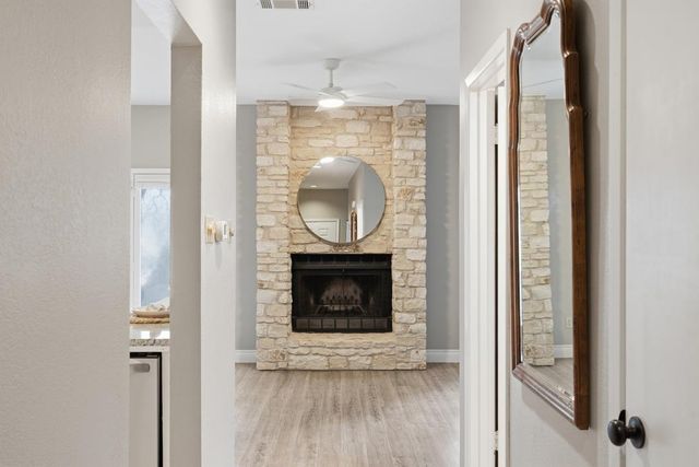 2201 Lakeway BLVD 25, Lakeway, TX 78734