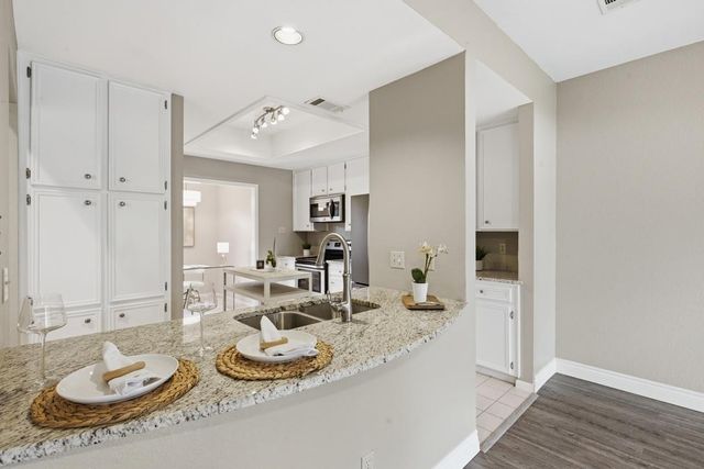 2201 Lakeway BLVD 25, Lakeway, TX 78734