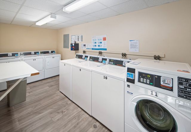 4975 Washington St 311, Boston, MA 02132