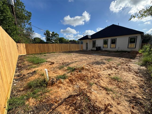 516 Spooner Street, Pasadena, TX 77506