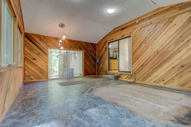 1129 N Wilson Avenue, Morehead, KY 40351