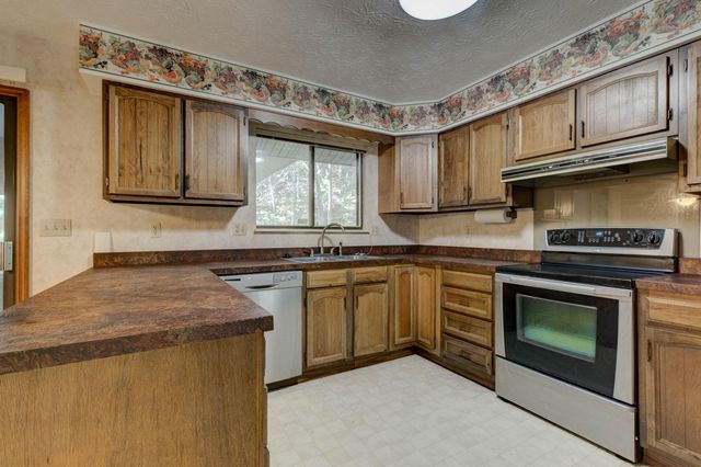 1129 N Wilson Avenue, Morehead, KY 40351