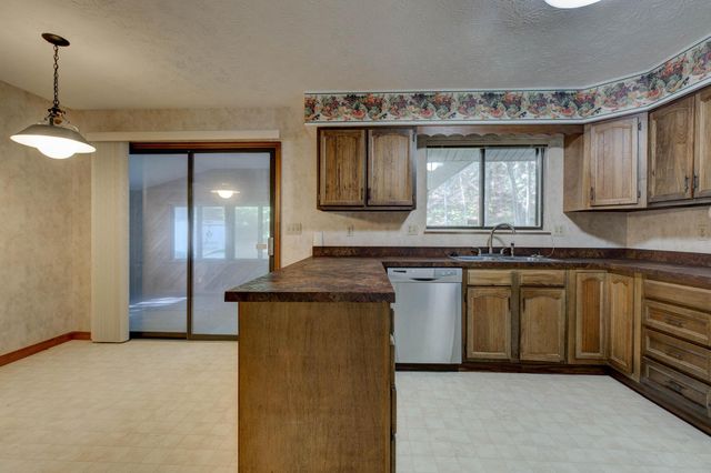 1129 N Wilson Avenue, Morehead, KY 40351