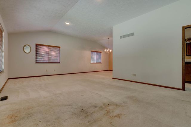 1129 N Wilson Avenue, Morehead, KY 40351