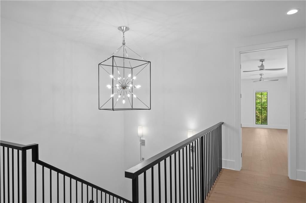 Image 11 of property listing at 5050 Kings Close, Milton, GA 30004