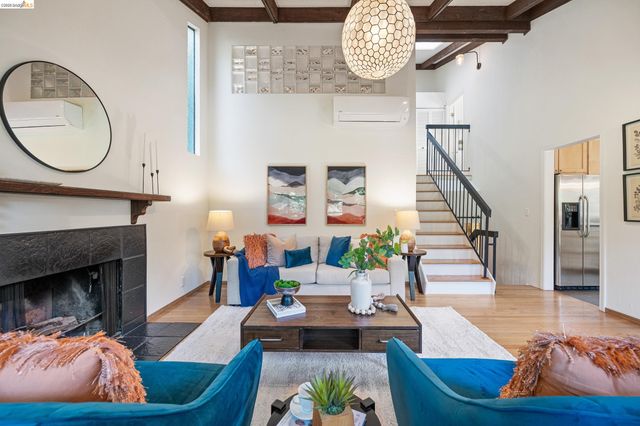 6600 Heather Ridge Way, Oakland, CA 94611