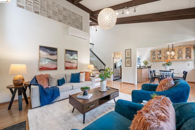 6600 Heather Ridge Way, Oakland, CA 94611