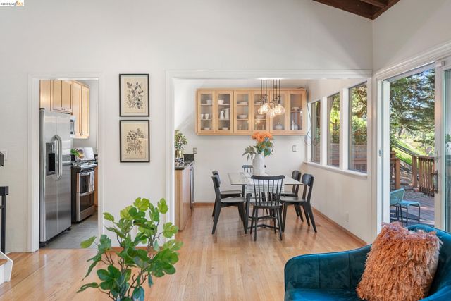 6600 Heather Ridge Way, Oakland, CA 94611