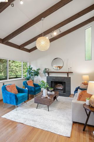 6600 Heather Ridge Way, Oakland, CA 94611