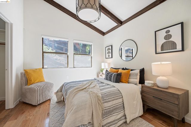 6600 Heather Ridge Way, Oakland, CA 94611