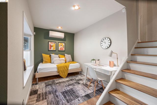 6600 Heather Ridge Way, Oakland, CA 94611