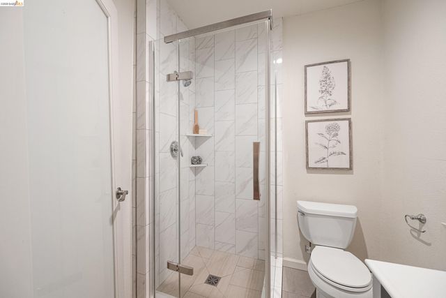 6600 Heather Ridge Way, Oakland, CA 94611