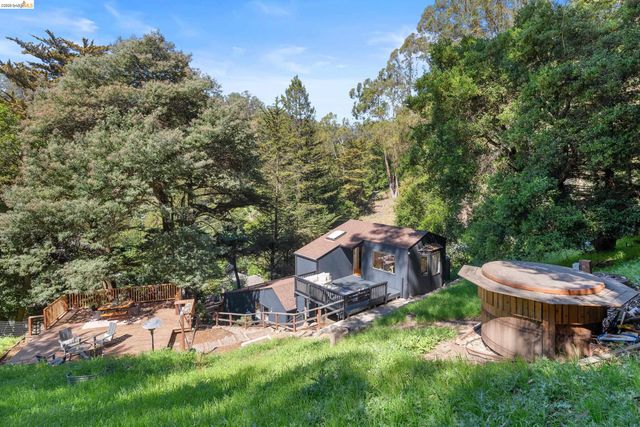 6600 Heather Ridge Way, Oakland, CA 94611