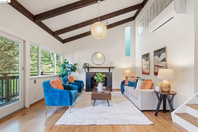 6600 Heather Ridge Way, Oakland, CA 94611