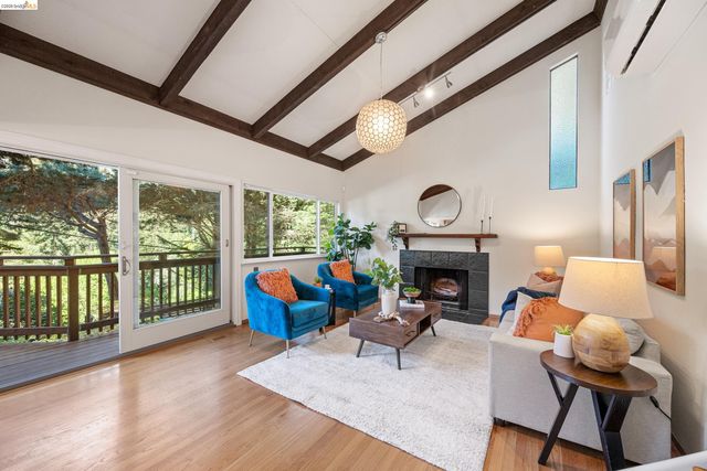 6600 Heather Ridge Way, Oakland, CA 94611