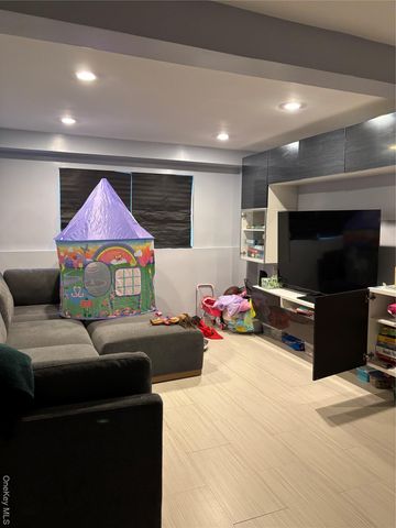 570 Church Avenue, Woodmere, NY 11598