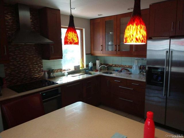 570 Church Avenue, Woodmere, NY 11598