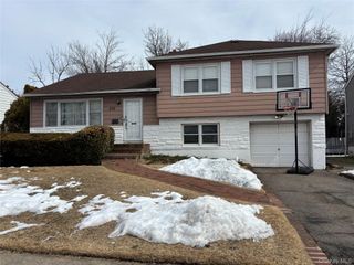 570 Church Avenue, Woodmere, NY 11598