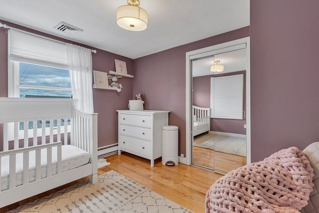 76 Hovey St, Watertown, MA 02472