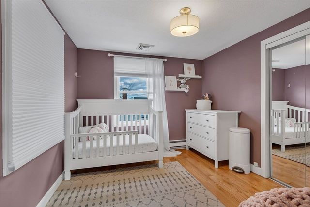 76 Hovey St, Watertown, MA 02472