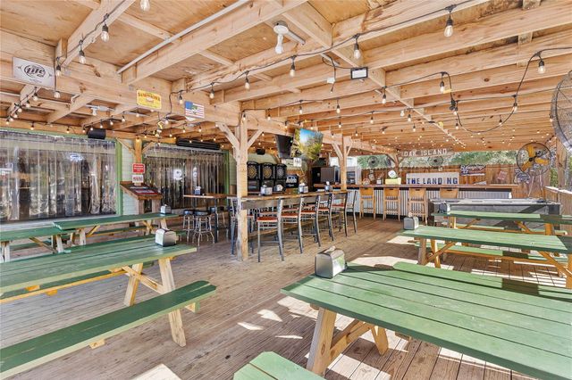 4605 Fm 563, Anahuac, TX 77514