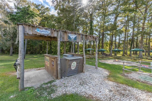 4605 Fm 563, Anahuac, TX 77514