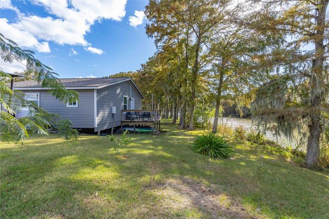 4605 Fm 563, Anahuac, TX 77514