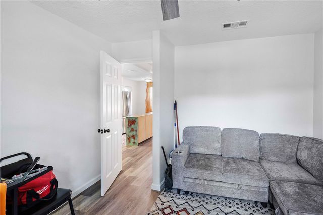 4605 Fm 563, Anahuac, TX 77514