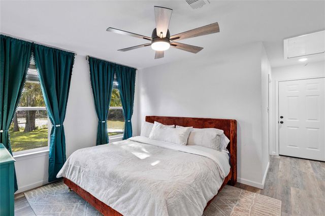 4605 Fm 563, Anahuac, TX 77514