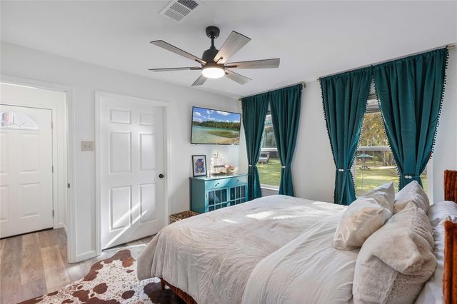 4605 Fm 563, Anahuac, TX 77514