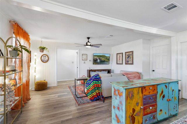 4605 Fm 563, Anahuac, TX 77514