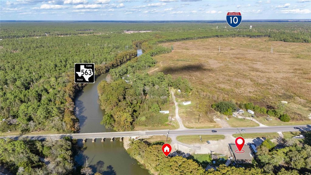 4605 Fm 563, Anahuac, TX 77514