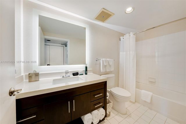 17375 Collins Ave 2403, Sunny Isles Beach, FL 33160