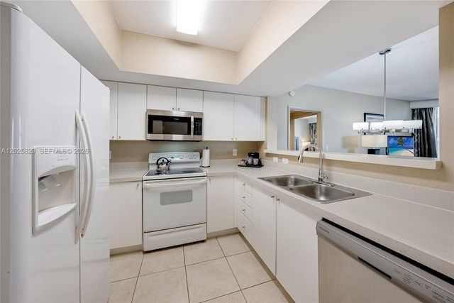 17375 Collins Ave 2403, Sunny Isles Beach, FL 33160