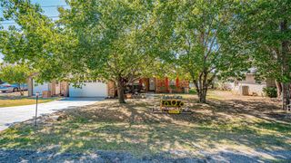 3903 Frisco Circle, Granbury, TX 76048