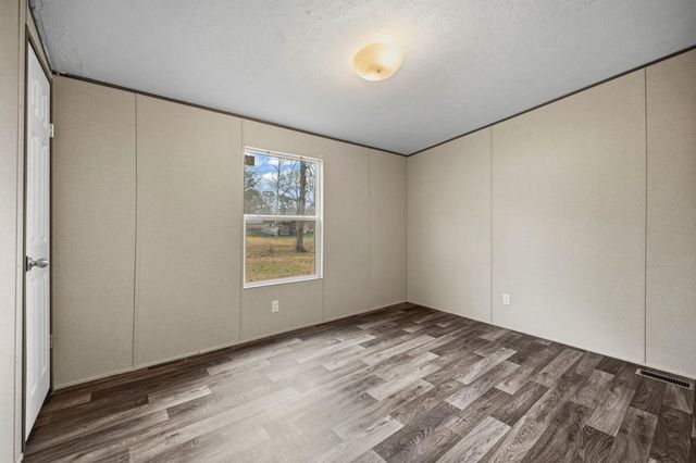 19205 Deer Glen Drive, Conroe, TX 77302