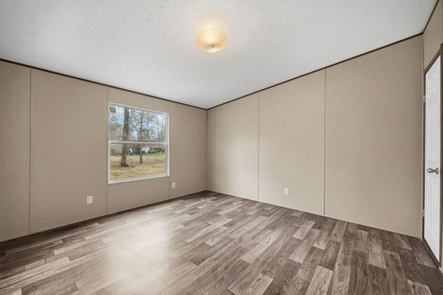 19205 Deer Glen Drive, Conroe, TX 77302