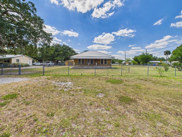 1000 SW 4th Avenue, Okeechobee, FL 34974