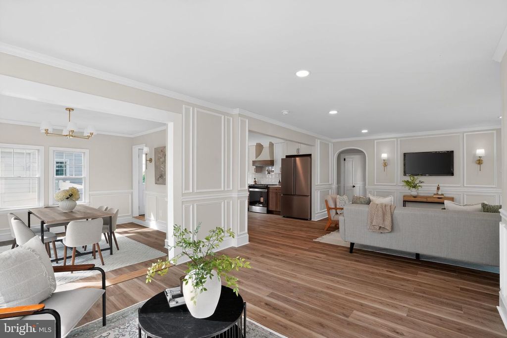 Image 12 of property listing at 932 BELMONT AVE, Haddon Township, NJ 08108