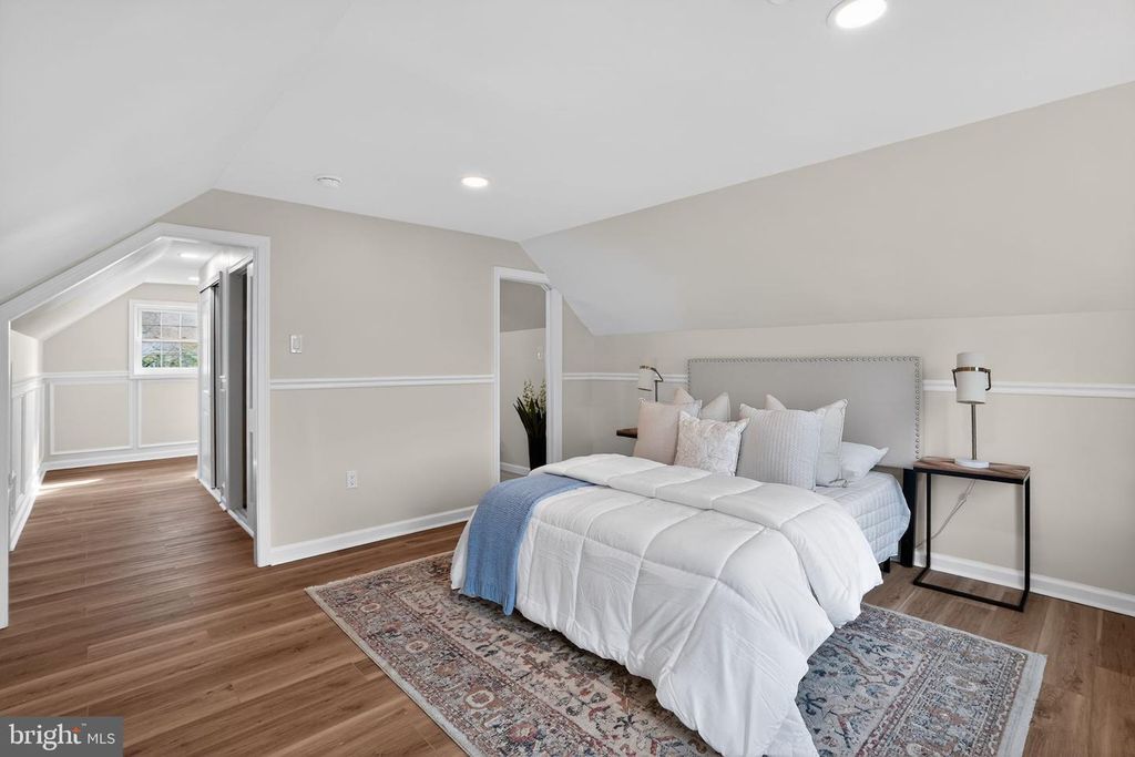 Image 22 of property listing at 932 BELMONT AVE, Haddon Township, NJ 08108