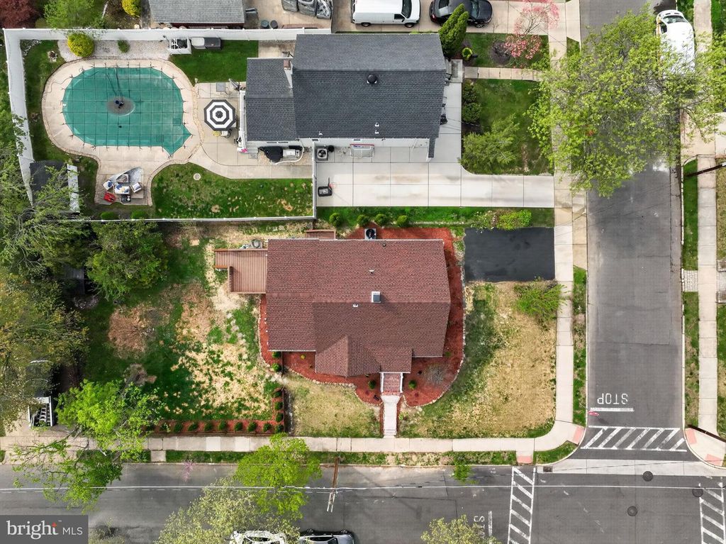 Image 43 of property listing at 932 BELMONT AVE, Haddon Township, NJ 08108