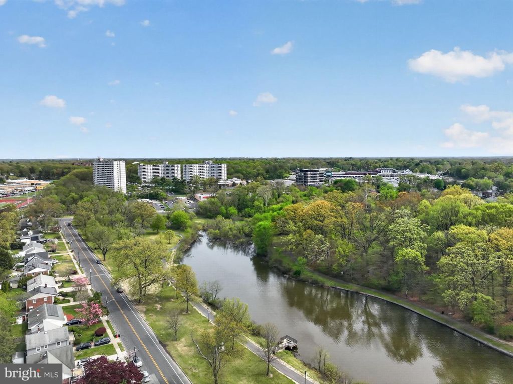 Image 46 of property listing at 932 BELMONT AVE, Haddon Township, NJ 08108