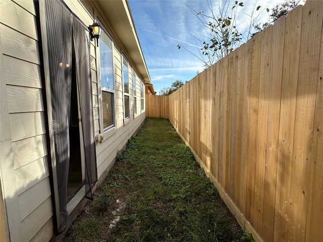 11114 Beverley Park Street, Sugar Land, TX 77498