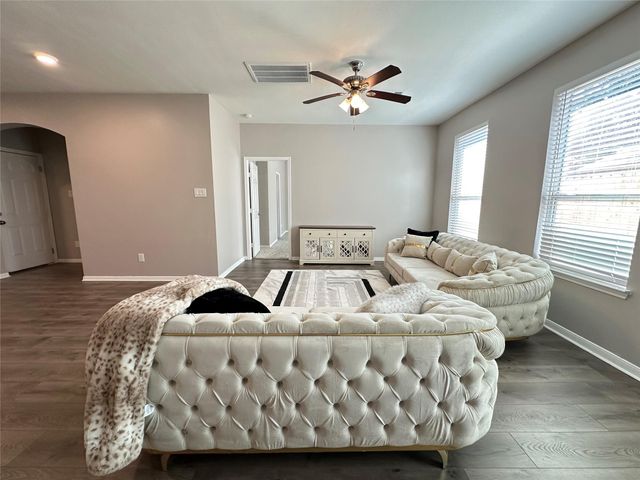 11114 Beverley Park Street, Sugar Land, TX 77498