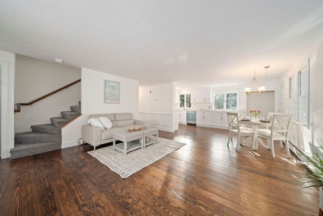 10 Sail A Way, Barnstable, MA 02632