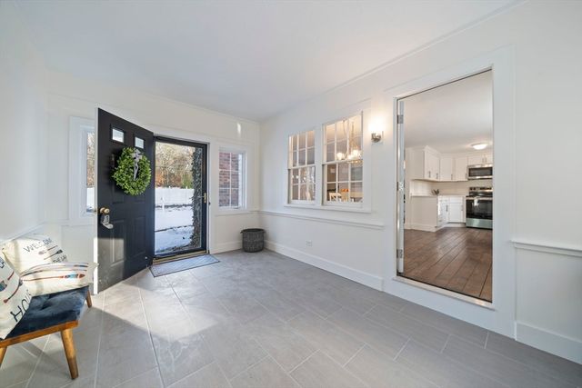 10 Sail A Way, Barnstable, MA 02632