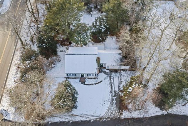 10 Sail A Way, Barnstable, MA 02632